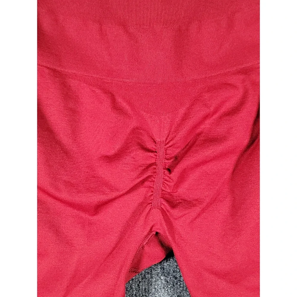Gymreaper Infinity Seamless Shorts XL Womens Red Stretch Gym Fitness Scrunch Fit